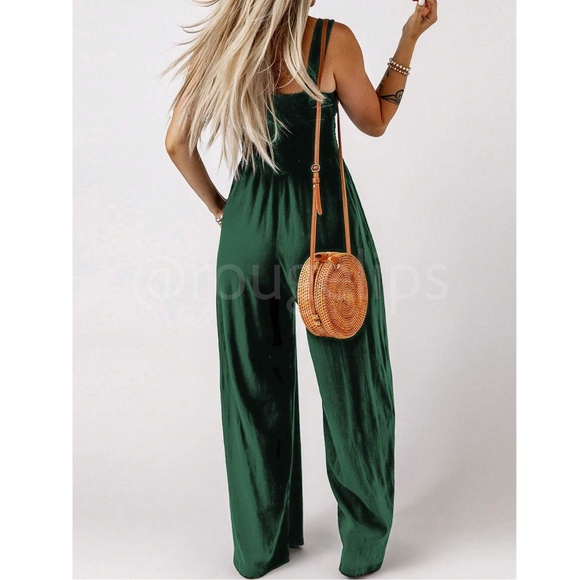 Green Jumpsuit Slant Pocket Wide Leg Shirred Bodice Straps, Square Neck - Picture 2 of 9